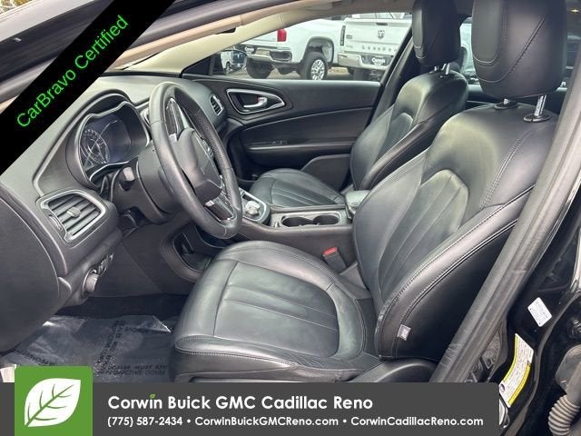 2017 Chrysler 200 Limited Platinum