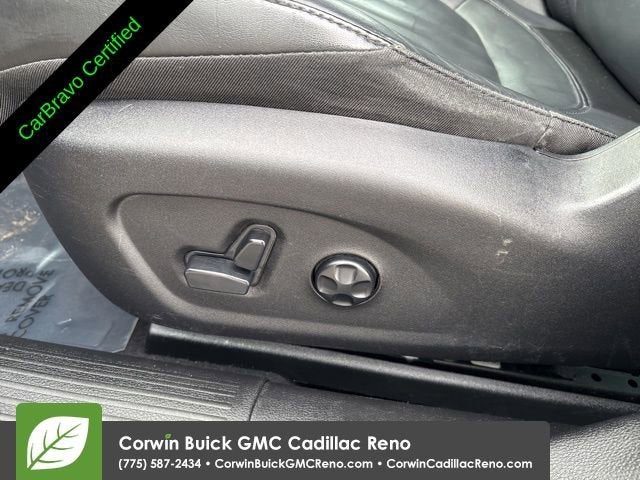 2017 Chrysler 200 Limited Platinum