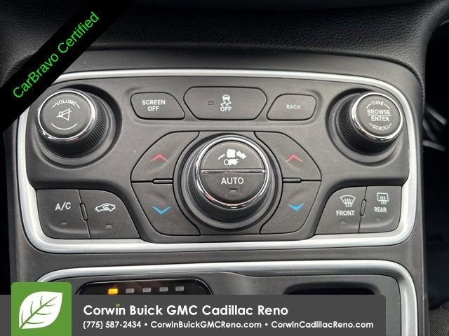 2017 Chrysler 200 Limited Platinum