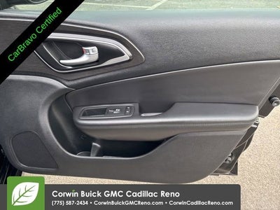 2017 Chrysler 200 Limited Platinum