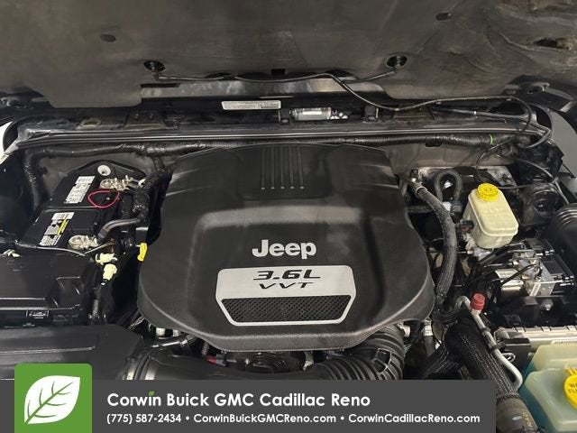 2013 Jeep Wrangler Unlimited Sahara