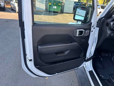 2021 Jeep Wrangler Unlimited Sahara Altitude 4x4