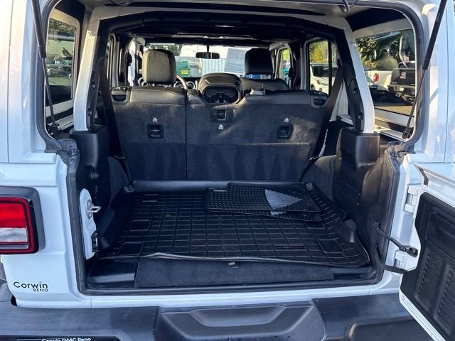 2021 Jeep Wrangler Unlimited Sahara Altitude 4x4