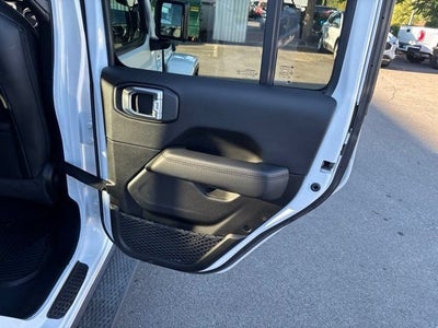 2021 Jeep Wrangler Unlimited Sahara Altitude 4x4