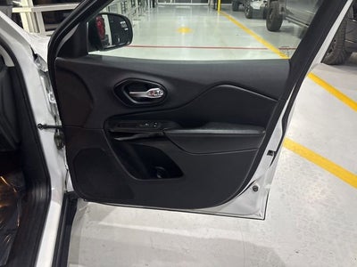 2020 Jeep Cherokee Altitude FWD