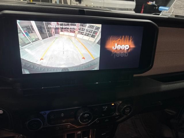 2024 Jeep Wrangler 4-Door Willys 4x4