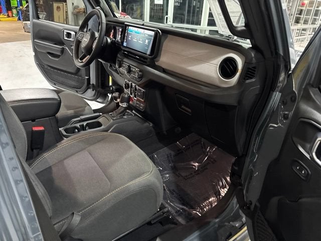 2024 Jeep Wrangler 4-Door Willys 4x4