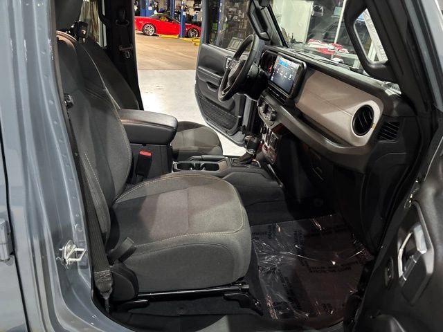 2024 Jeep Wrangler 4-Door Willys 4x4