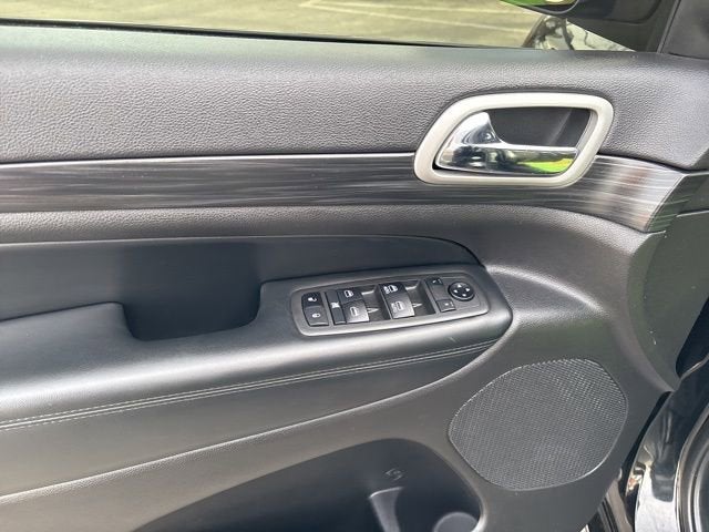 2021 Jeep Grand Cherokee Laredo X 4x4