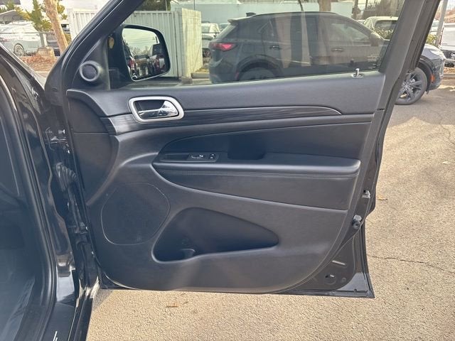 2021 Jeep Grand Cherokee Laredo X 4x4