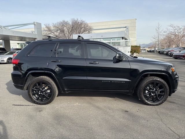 2021 Jeep Grand Cherokee Laredo X 4x4
