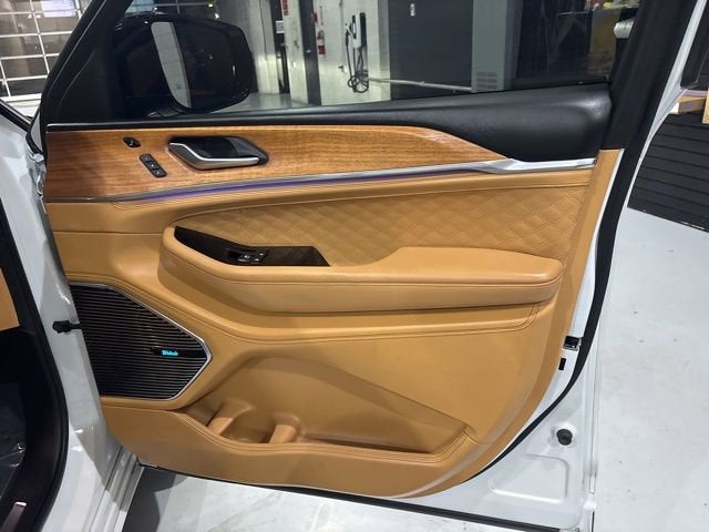 2022 Jeep Grand Cherokee Summit Reserve 4x4