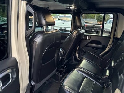 2022 Jeep Gladiator Overland 4x4