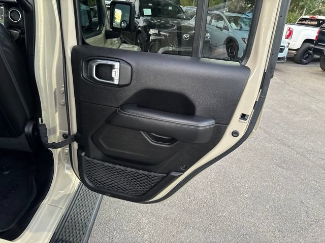 2022 Jeep Gladiator Overland 4x4