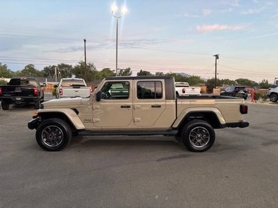 2022 Jeep Gladiator Overland 4x4