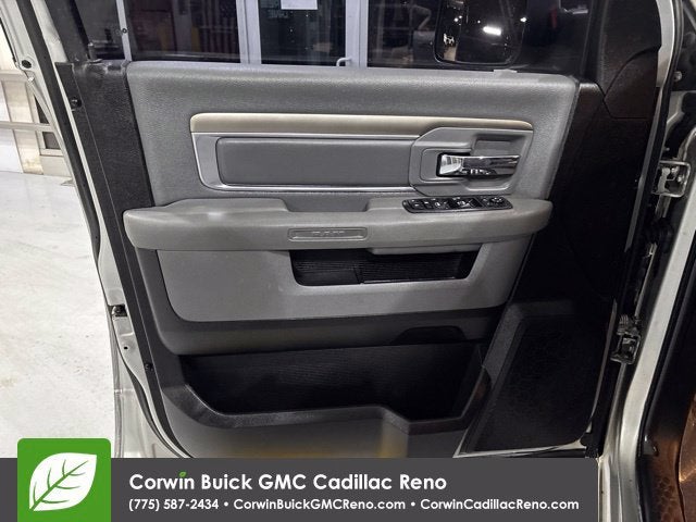 2017 RAM 1500 Lone Star Crew Cab 4x4 5'7" Box