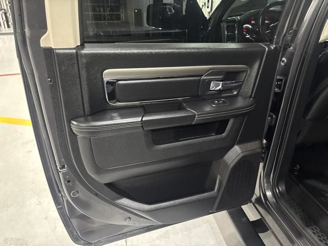 2018 RAM 1500 Night Crew Cab 4x4 5'7" Box