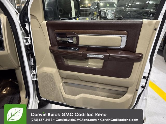2017 RAM 1500 Laramie Crew Cab 4x4 5'7" Box