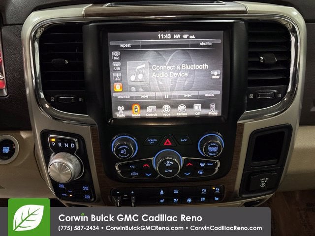 2017 RAM 1500 Laramie Crew Cab 4x4 5'7" Box