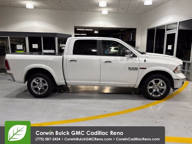 2017 RAM 1500 Laramie Crew Cab 4x4 5'7" Box
