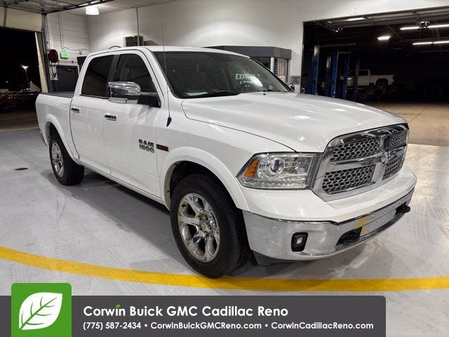 2017 RAM 1500 Laramie Crew Cab 4x4 5'7" Box