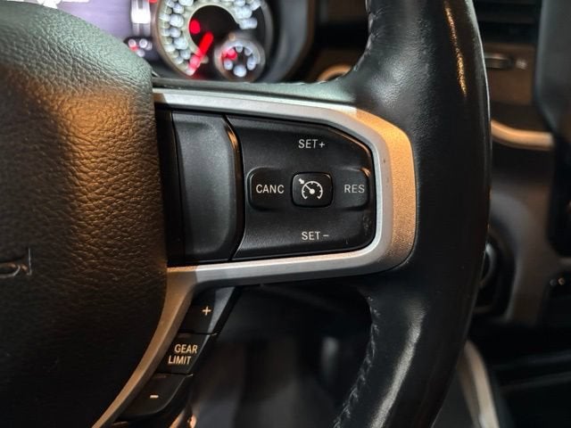 2020 RAM 1500 Big Horn Crew Cab 4x4 5'7" Box