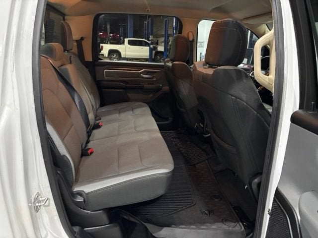2020 RAM 1500 Big Horn Crew Cab 4x4 5'7" Box