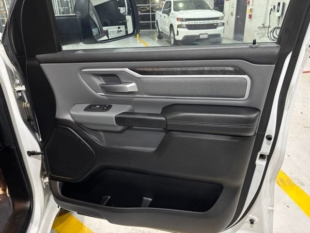2020 RAM 1500 Big Horn Crew Cab 4x4 5'7" Box