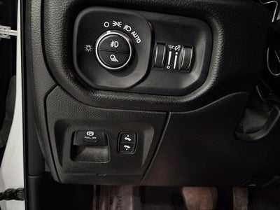 2025 RAM 1500 Big Horn Crew Cab 4x4 5'7" Box