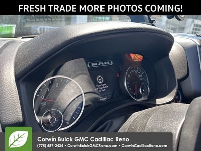 2022 RAM 1500 Big Horn Crew Cab 4x4 5'7" Box