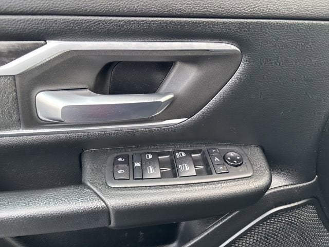 2021 RAM 1500 Big Horn Crew Cab 4x4 5'7" Box