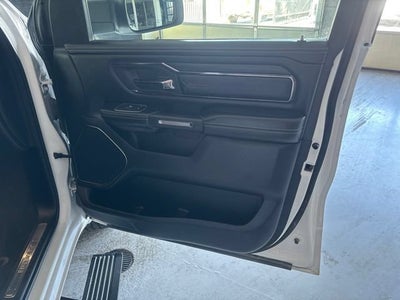 2022 RAM 1500 Limited Crew Cab 4x4 5'7" Box