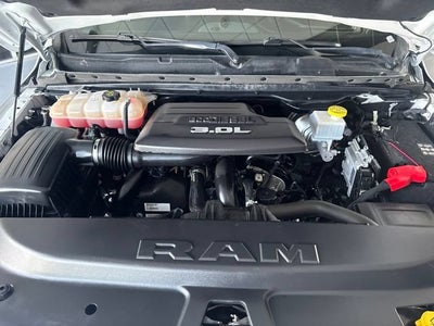 2022 RAM 1500 Limited Crew Cab 4x4 5'7" Box