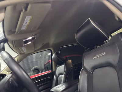 2020 RAM 1500 Laramie Crew Cab 4x4 5'7" Box