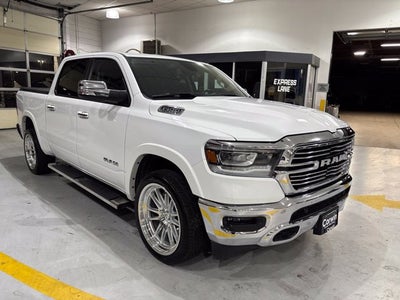 2020 RAM 1500 Laramie Crew Cab 4x4 5'7" Box