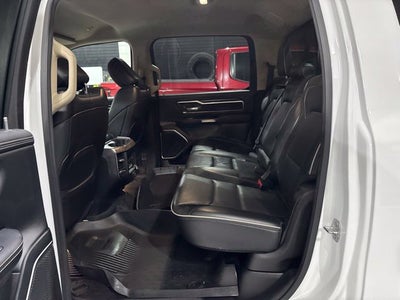 2020 RAM 1500 Laramie Crew Cab 4x4 5'7" Box