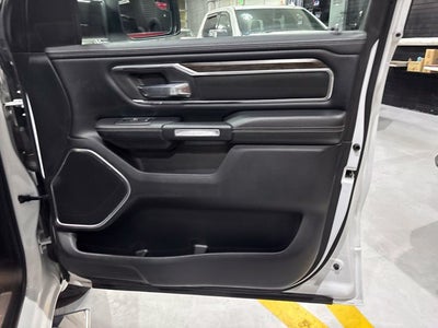 2020 RAM 1500 Laramie Crew Cab 4x4 5'7" Box