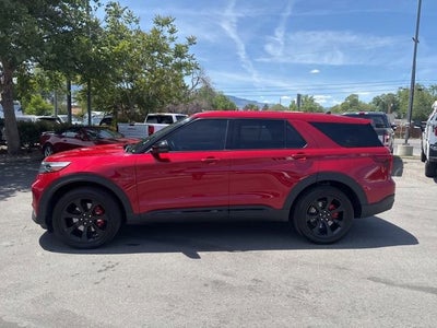 2022 Ford Explorer ST