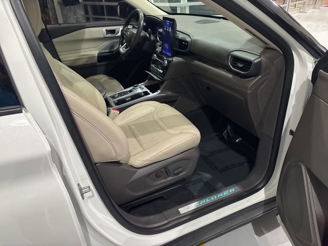 2022 Ford Explorer Platinum