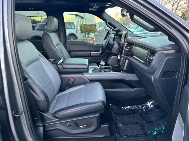 2024 Ford F-150 Lightning LARIAT