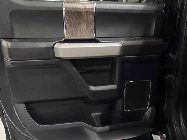 2017 Ford Super Duty F-250 SRW Lariat