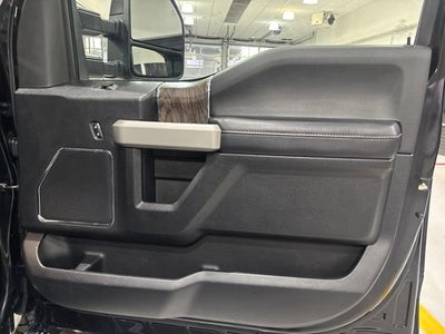 2017 Ford Super Duty F-250 SRW Lariat