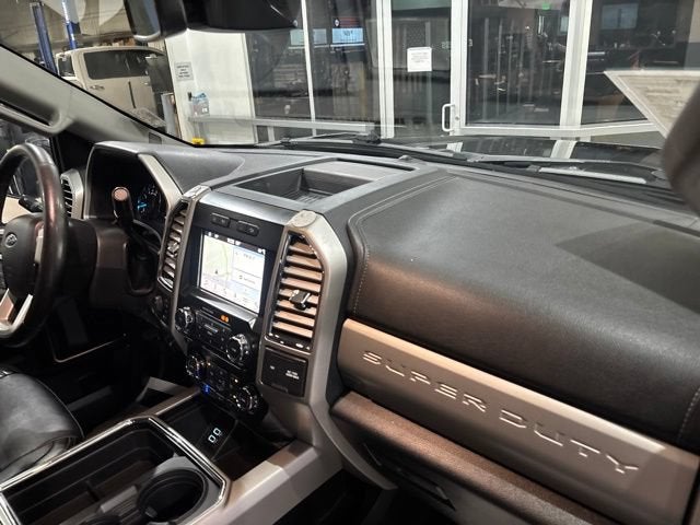 2017 Ford Super Duty F-250 SRW Lariat