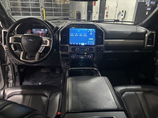 2022 Ford F-350 Platinum