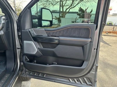 2024 Ford F-350 Platinum