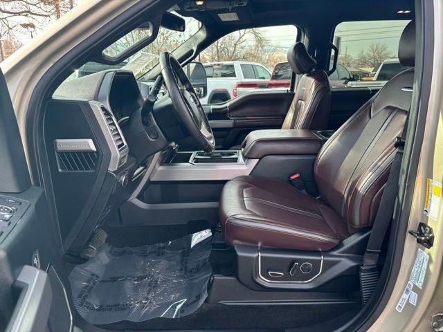 2017 Ford Super Duty F-350 DRW Lariat