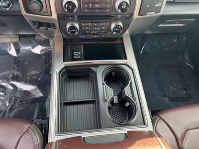 2017 Ford Super Duty F-350 DRW Lariat