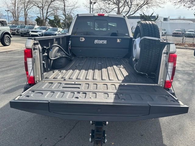 2017 Ford Super Duty F-350 DRW Lariat