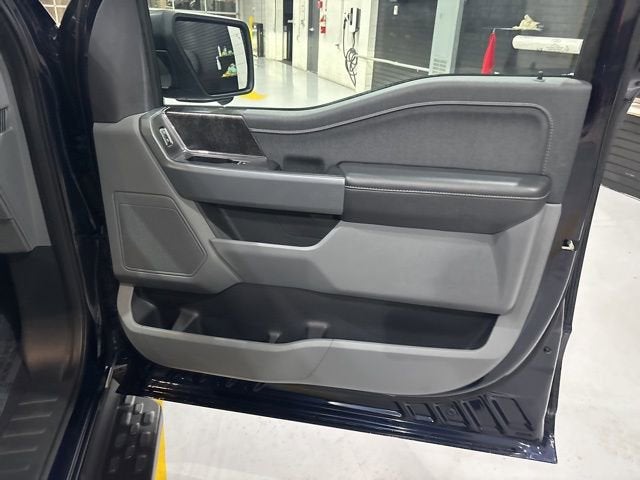 2023 Ford F-150 Lightning XLT