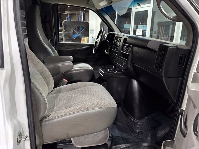 2012 GMC Savana Cutaway 3500 Work Van